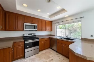 Photo #6: OC22217472 Listing 