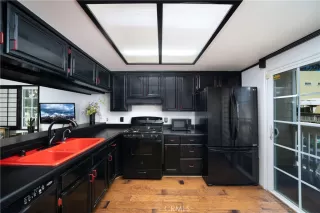 Photo #6: OC22219028 Listing 