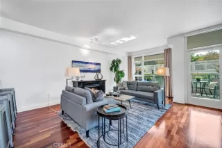 Photo #4: OC22219113 Listing 