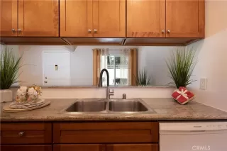 Photo #3: OC22219160 Listing