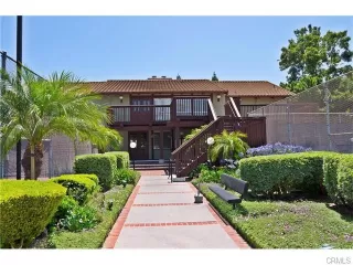 Photo #2: OC22219329 Listing