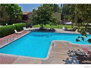 Photo #3: OC22219329 Listing