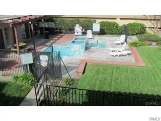 Photo #5: OC22219329 Listing