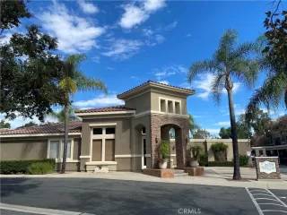 Photo #1: OC22219818 Listing 