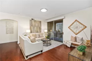 Photo #6: OC22219818 Listing 