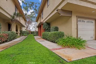 Photo #1: OC22220242 Listing