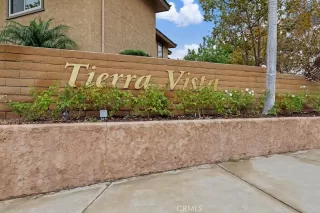 Photo #3: OC22220242 Listing