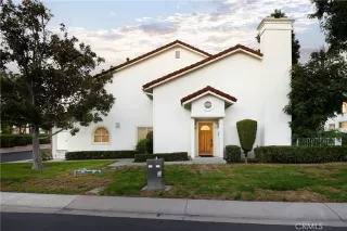 Photo #2: OC22220792 Listing 