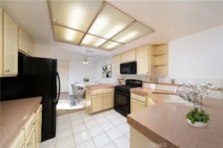 Photo #5: OC22220792 Listing 