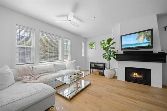 MLS: OC22220832 Condo For Sale