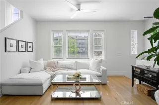 Photo #4: OC22220832 Listing