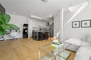 Photo #5: OC22220832 Listing