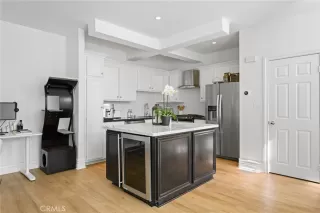 Photo #6: OC22220832 Listing