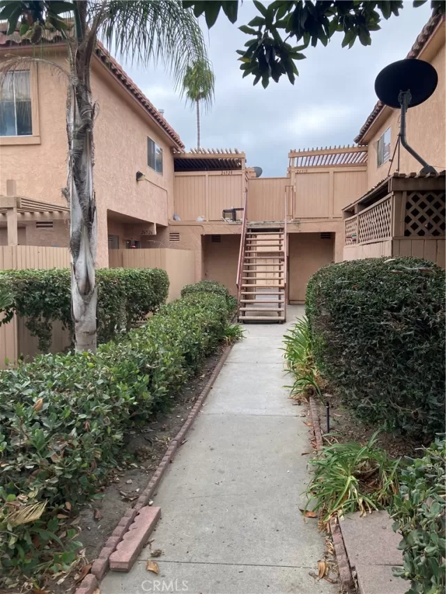 MLS: OC22221730 Condo For Sale
