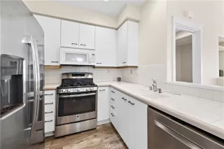 Photo #3: OC22221809 Listing 