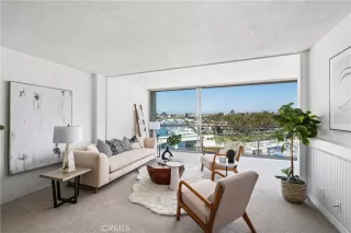 Photo #3: OC22222052 Listing 