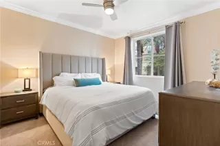 Photo #3: OC22222460 Listing 