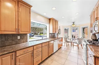 Photo #5: OC22223425 Listing 