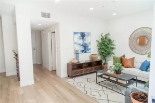 Photo #5: OC22224463 Listing