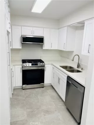 Photo #1: OC22225195 Listing