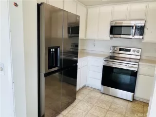 Photo #2: OC22225213 Listing