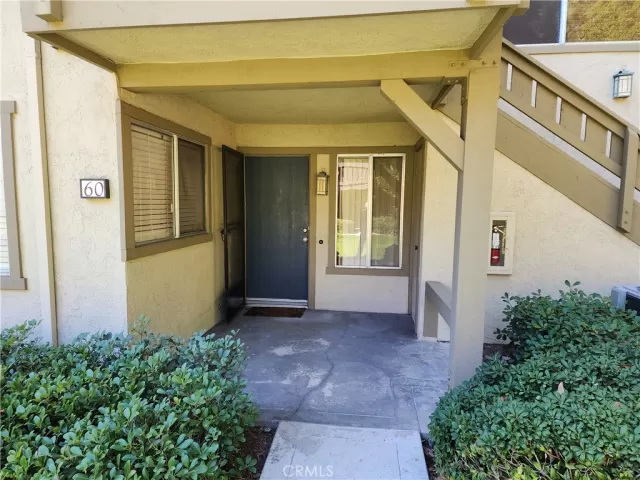 MLS: OC22225581 Condo For Sale