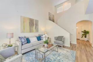 Photo #4: OC22226061 Listing