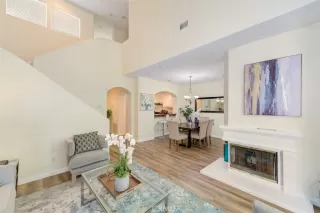 Photo #5: OC22226061 Listing