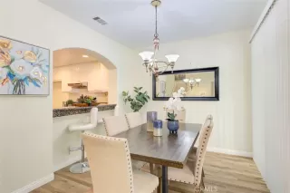 Photo #6: OC22226061 Listing