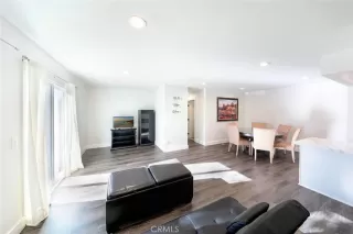 Photo #5: OC22226174 Listing