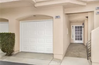 Photo #2: OC22226280 Listing