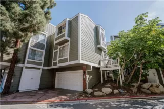 Photo #1: OC22227246 Listing