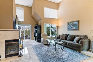 Photo #2: OC22227909 Listing 