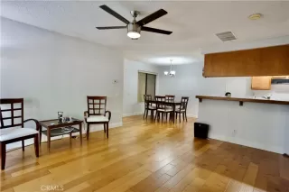 Photo #4: OC22228738 Listing