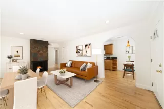 Photo #2: OC22229069 Listing