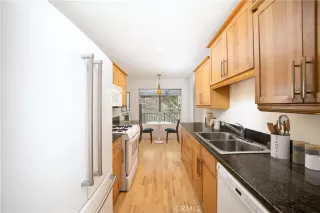 Photo #3: OC22229069 Listing