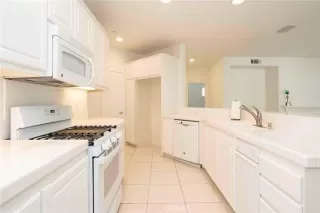 Photo #5: OC22229145 Listing 