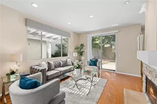 Photo #6: OC22229317 Listing 