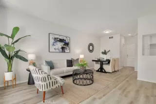 Photo #2: OC22229324 Listing 