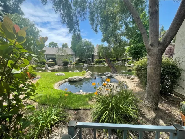 MLS: OC22229670 Condo For Sale