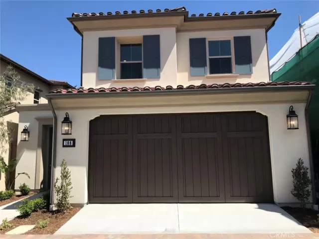 MLS: OC22229682 Condo For Sale