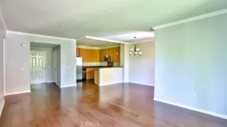 Photo #5: OC22229728 Listing