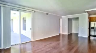 Photo #6: OC22229728 Listing