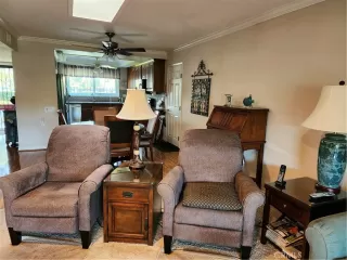 Photo #4: OC22229801 Listing