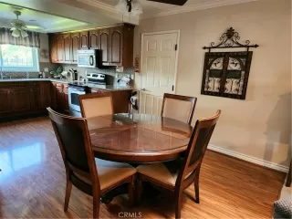 Photo #5: OC22229801 Listing