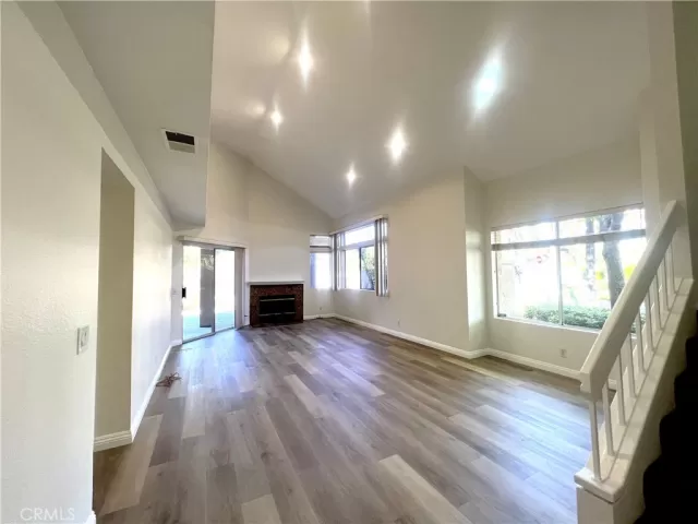 MLS: OC22230031 Condo For Sale