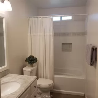 Photo #5: OC22230315 Listing