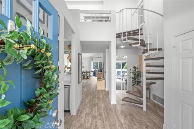 MLS: OC22231495 Condo For Sale