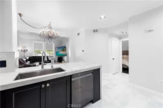 Photo #4: OC22232187 Listing 