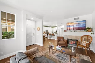 Photo #2: OC22232363 Listing